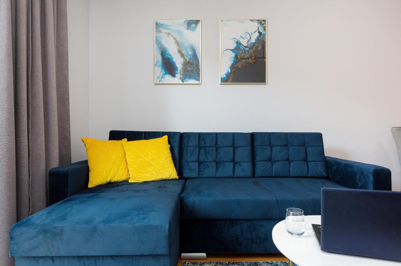 Apartament Dom Przy Okrzei By Renters Prestige Warsaw Exterior photo