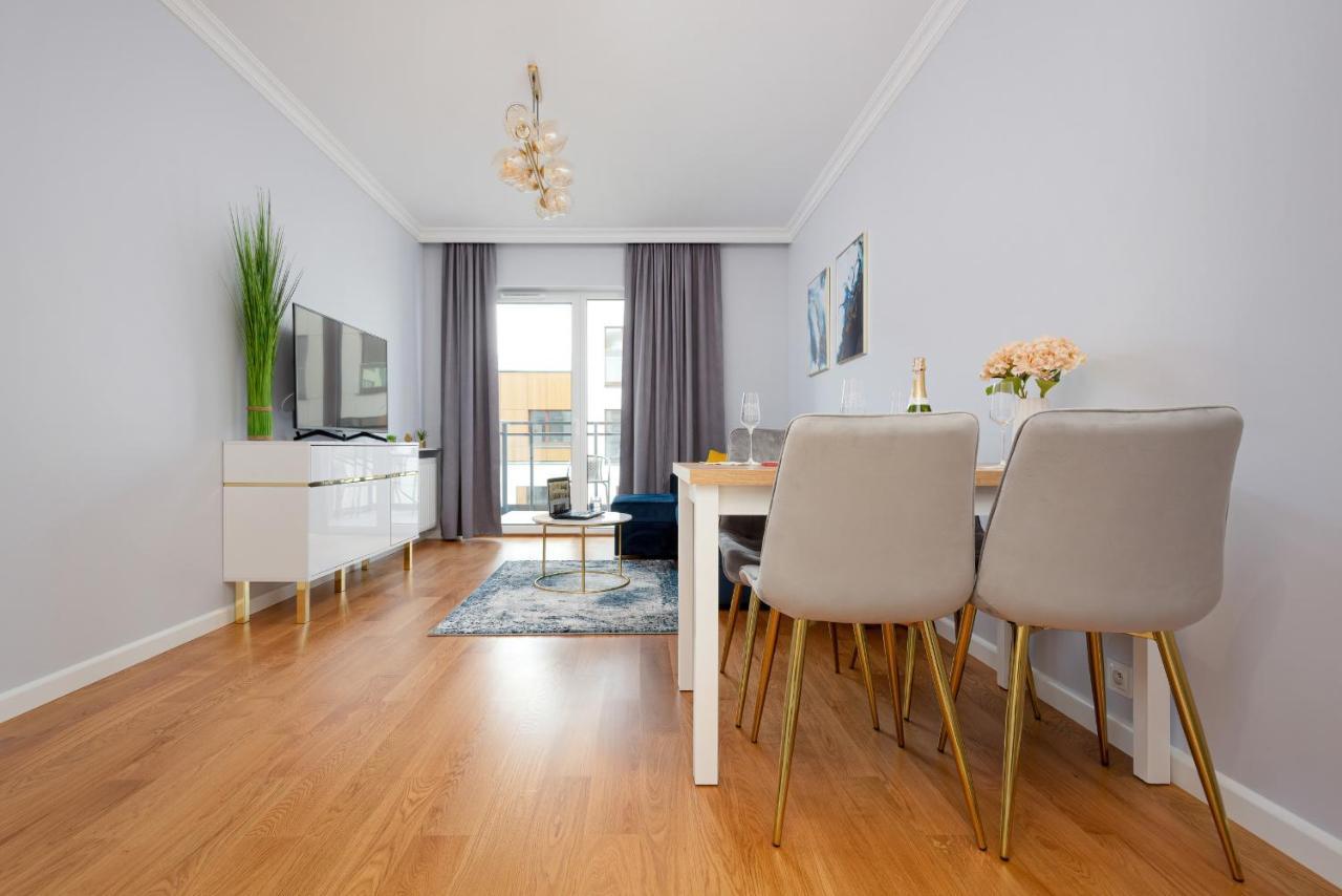 Apartament Dom Przy Okrzei By Renters Prestige Warsaw Exterior photo